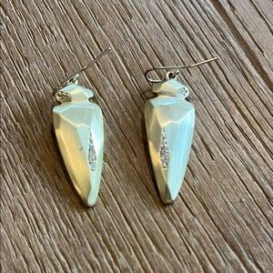 Kendra Scott gold arrow earrings